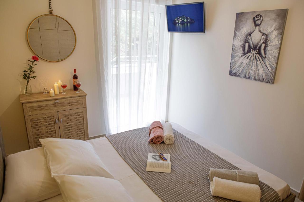 Savvas Apartment تولو المظهر الخارجي الصورة