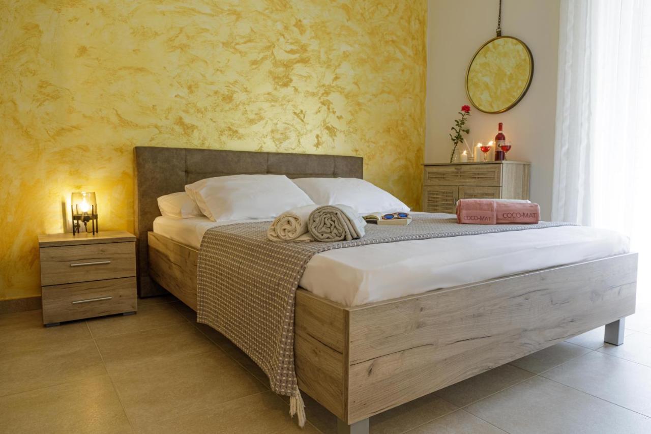 Savvas Apartment تولو المظهر الخارجي الصورة