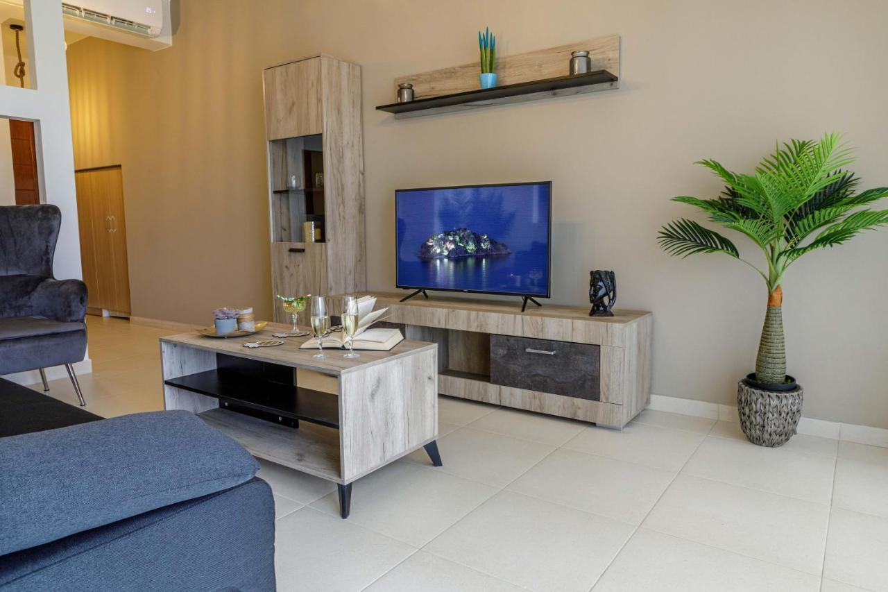 Savvas Apartment تولو المظهر الخارجي الصورة